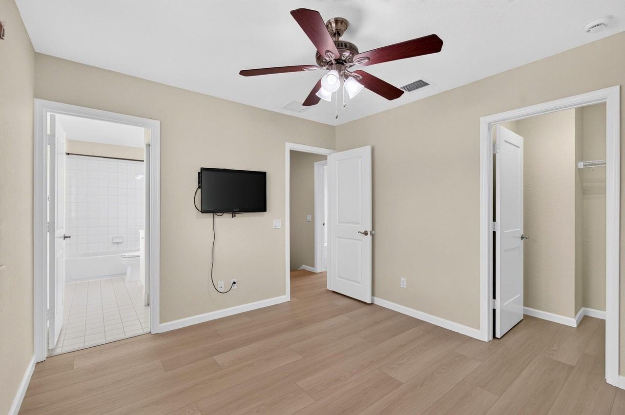 7449 Sarentino Ln - Photo 6 of 50