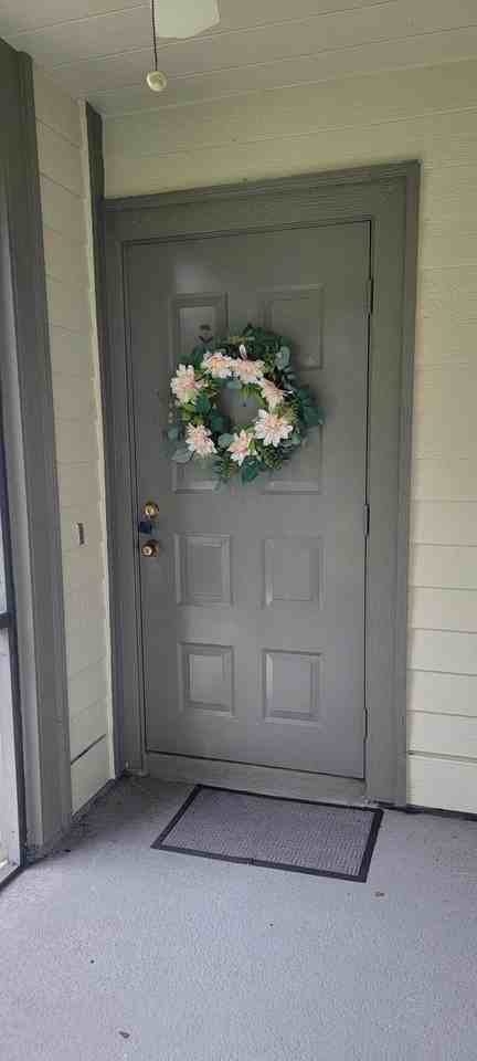 2529 Bedford Mews Dr - Photo 3 of 26