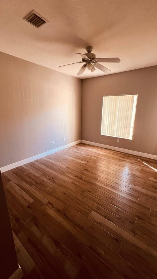 4737 Sw 13th Ct #4737 - Photo 5 of 27