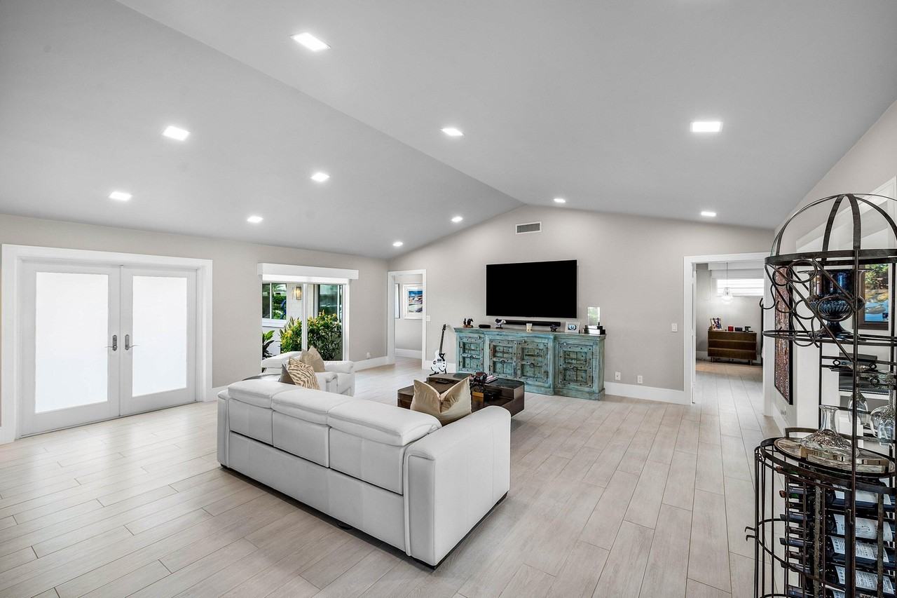 3518 Royal Tern Ln - Photo 3 of 34