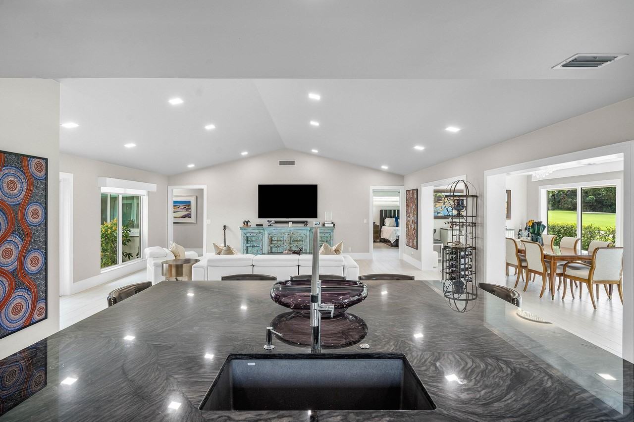 3518 Royal Tern Ln - Photo 7 of 34