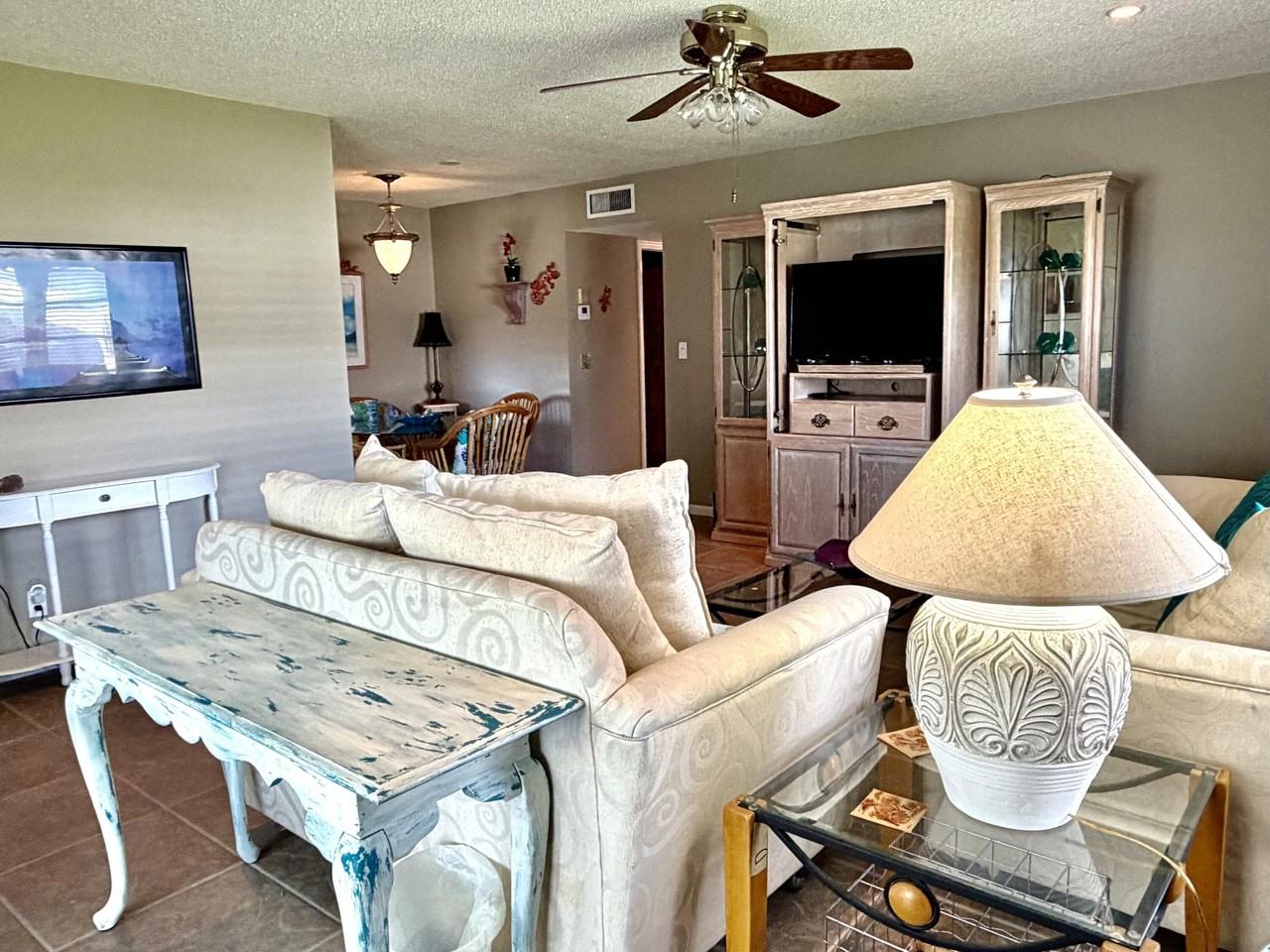 735 High Point Blvd N #D - Photo 6 of 27