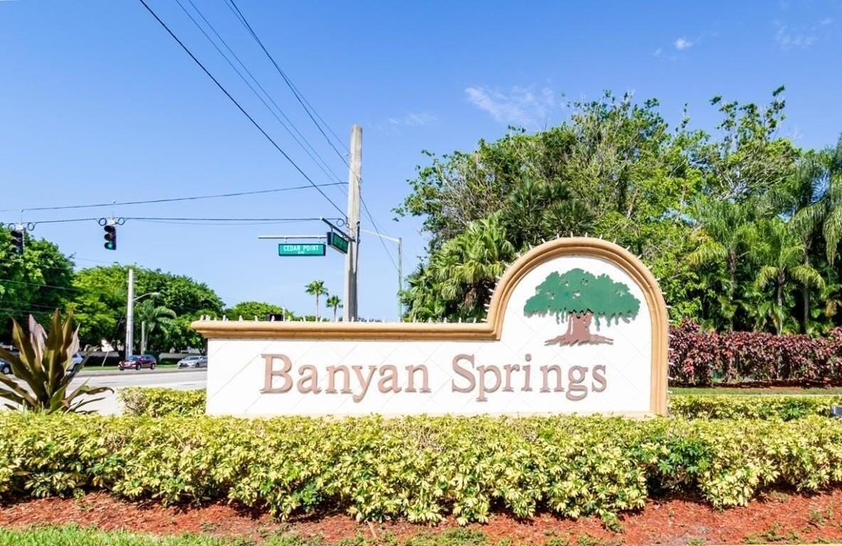 10204 Mangrove Dr #104