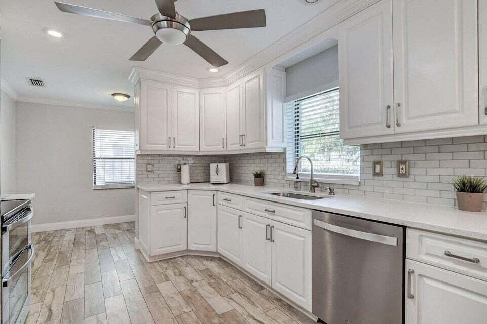 115 Ne 18th St - Photo 7 of 36