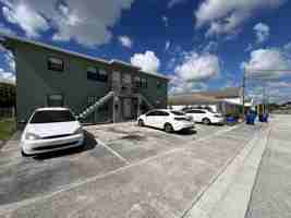 featured image of 1273 W 34th St #1
