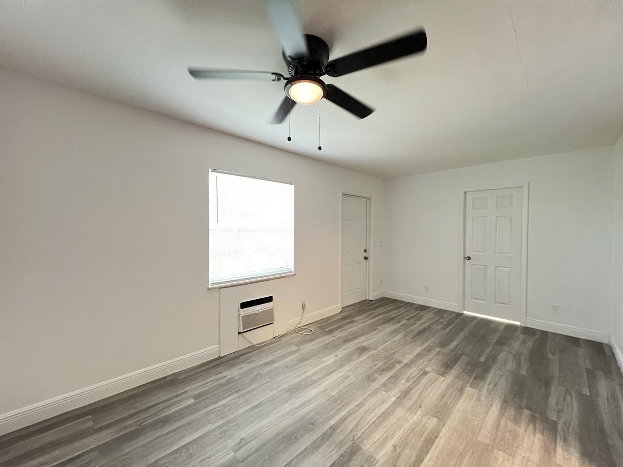 1775 Highland Ave #4 - Photo 4 of 32