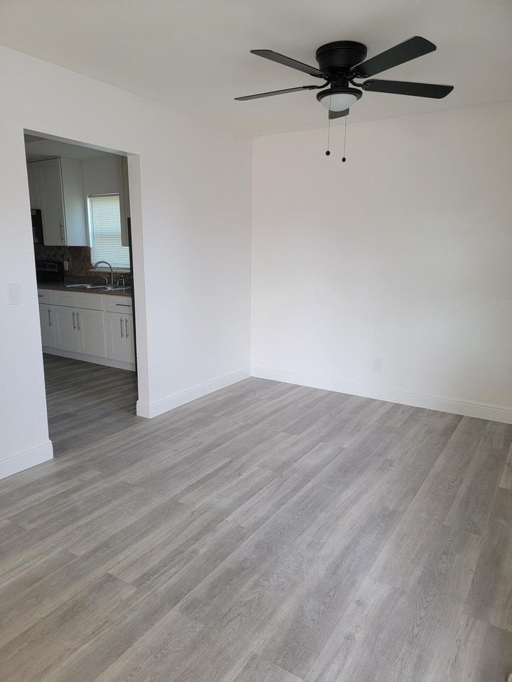 1775 Highland Ave #4 - Photo 6 of 32