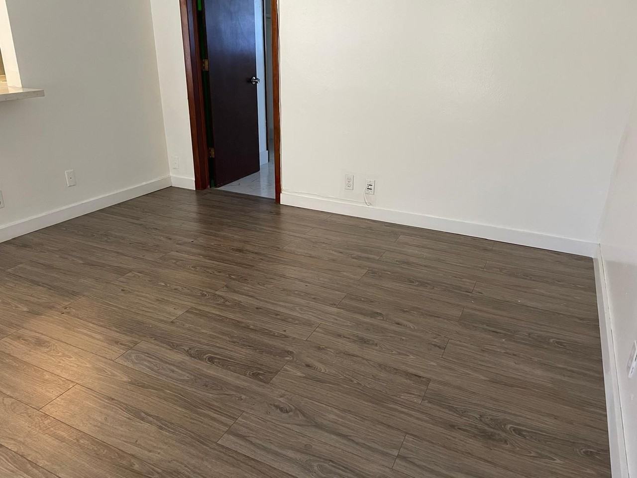930 Ne 17th Ter #1-5 - Photo 4 of 13