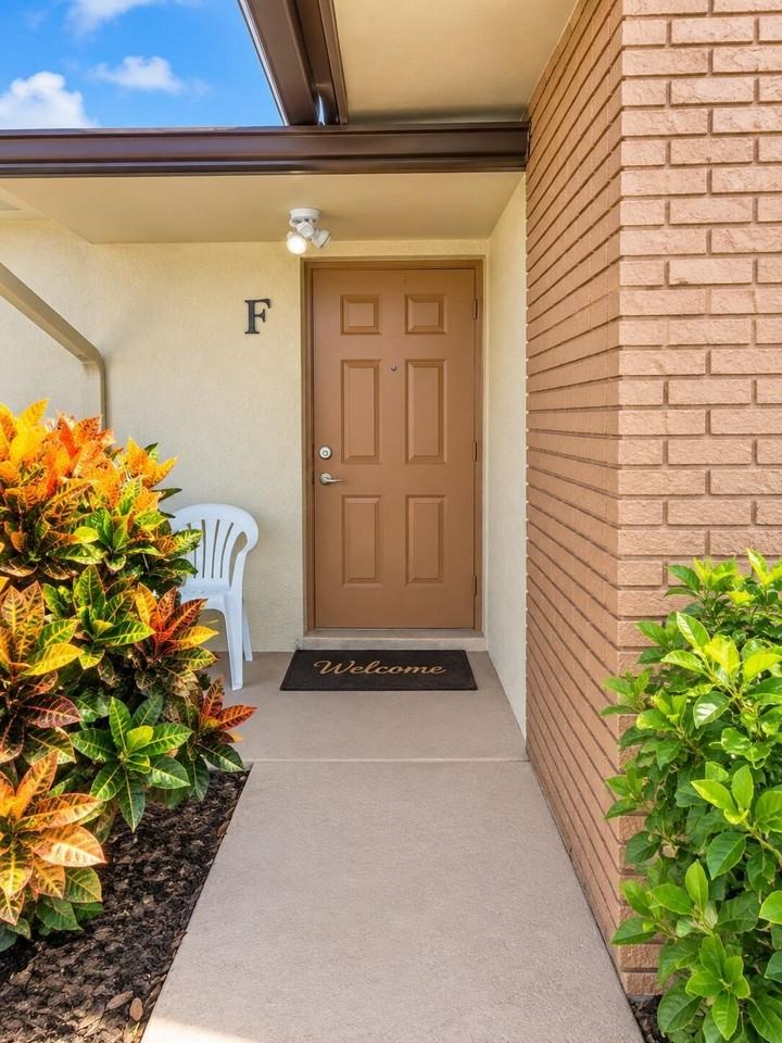 2832 Crosley Drive W #F - Photo 6 of 12
