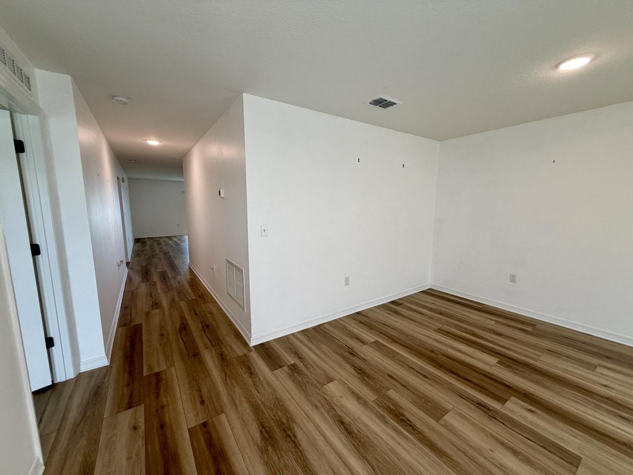 597 Nw Kilpatrick Ave - Photo 7 of 38