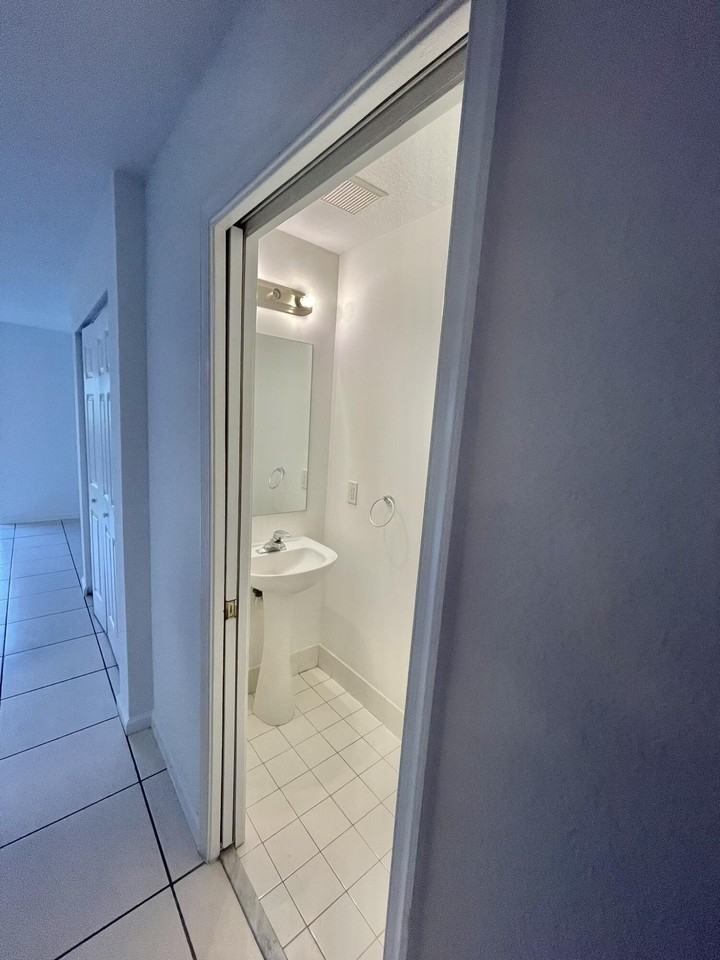 986 Summit Lake Dr - Photo 5 of 30