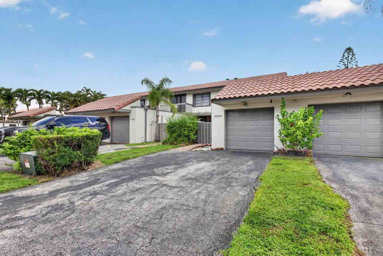 20533 Ne 6th Ct - Photo 2 of 35