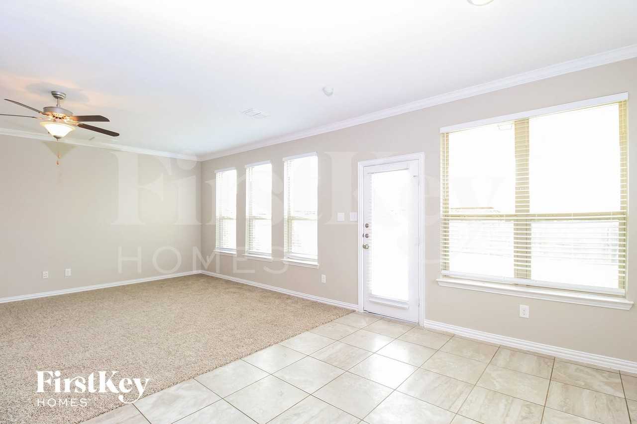 14708 Rocky Face Ln - Photo 5 of 15