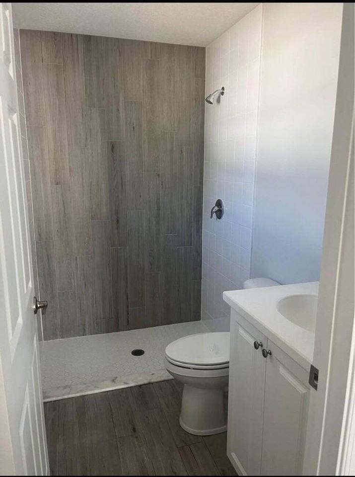 1250 Nw Antoch Ave - Photo 7 of 8