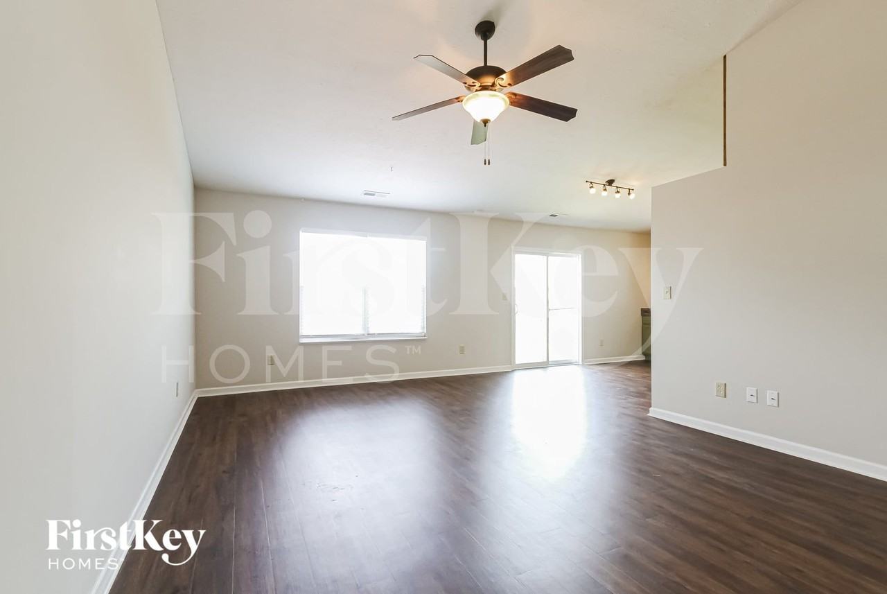 8508 Sansa St - Photo 2 of 15