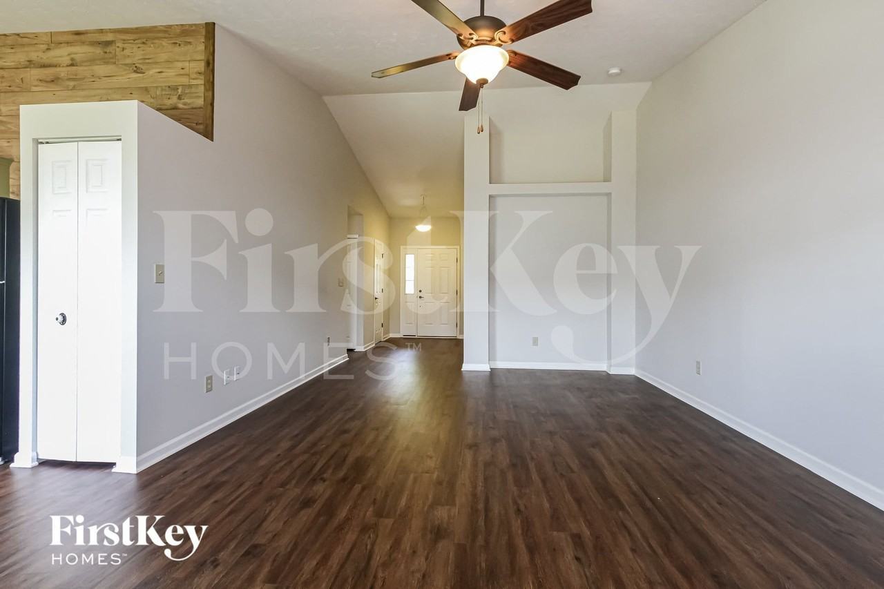 8508 Sansa St - Photo 3 of 15