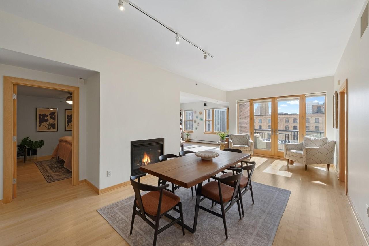 401 N 2nd St #502 - Photo 5 of 50