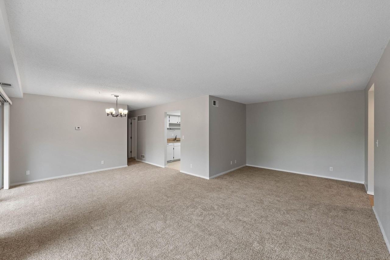 6421 Colony Way #2A - Photo 5 of 30
