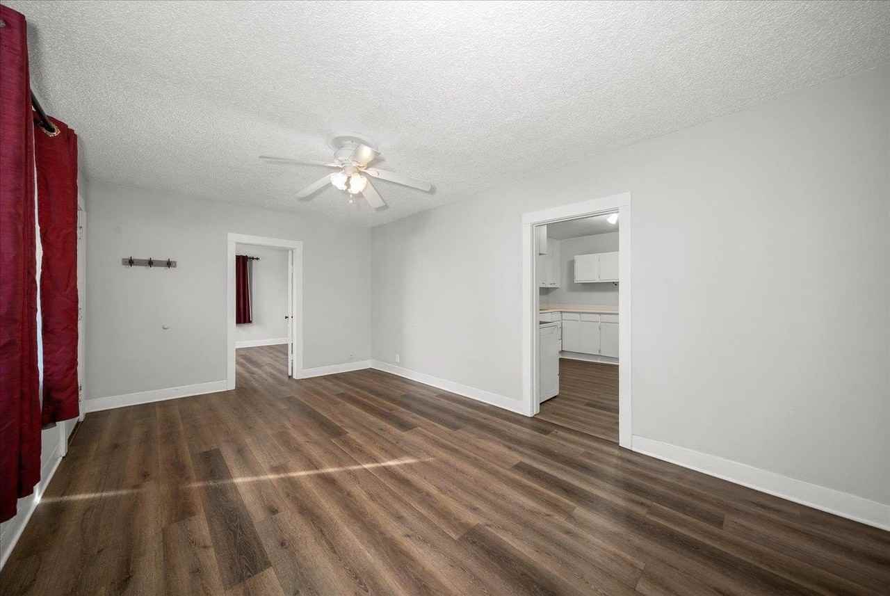 214 E Euclid Ave - Photo 5 of 22