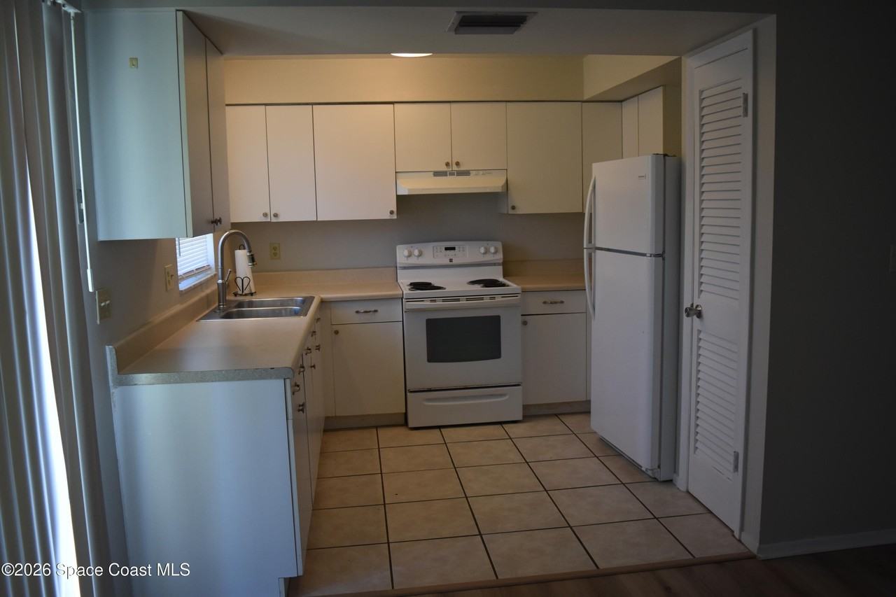 987 Burn Dr Ne - Photo 6 of 37
