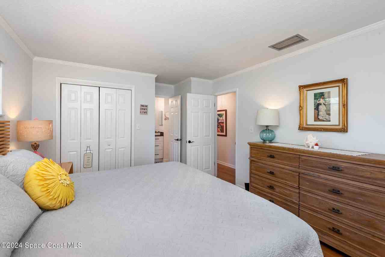 335 Yuma Dr - Photo 4 of 27
