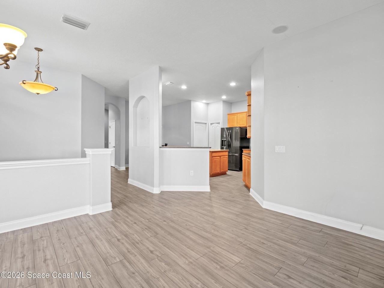 1317 Ballinton Dr - Photo 6 of 33