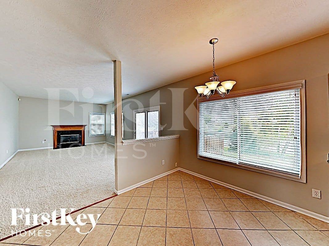 9917 Fountain Cove Ln - Photo 7 of 18
