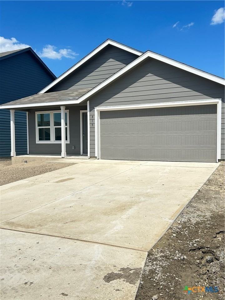 819 Summit Ter - Photo 2 of 16