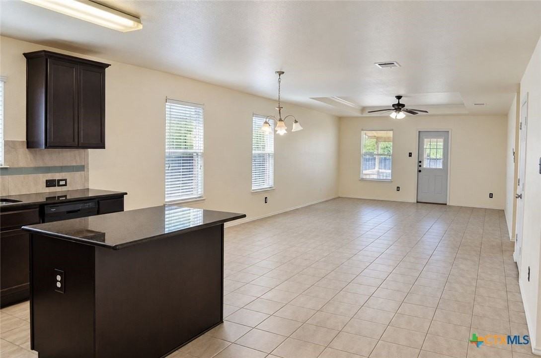 9011 Sandyford Ct - Photo 4 of 42
