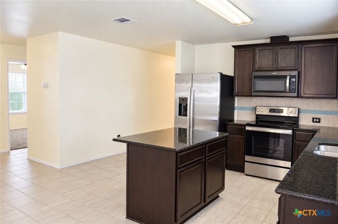 9011 Sandyford Ct - Photo 6 of 42