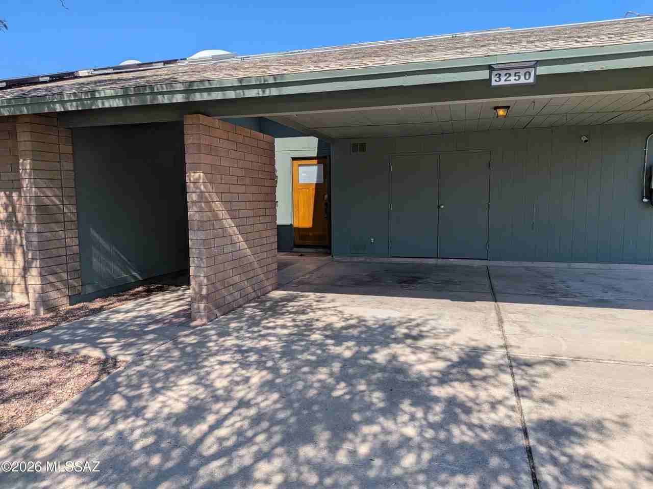 3250 W Sunbeam Ter - Photo 2 of 32