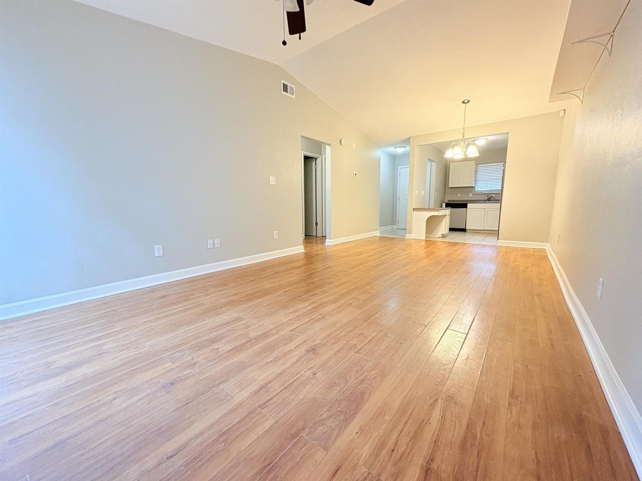 3222 Huntington Woods Blvd - Photo 5 of 15