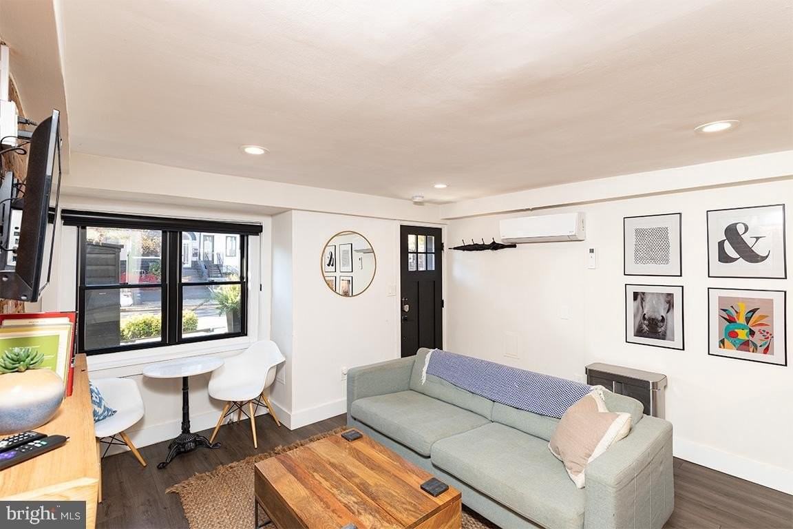 1517 6th St Nw #BS - Photo 5 of 11