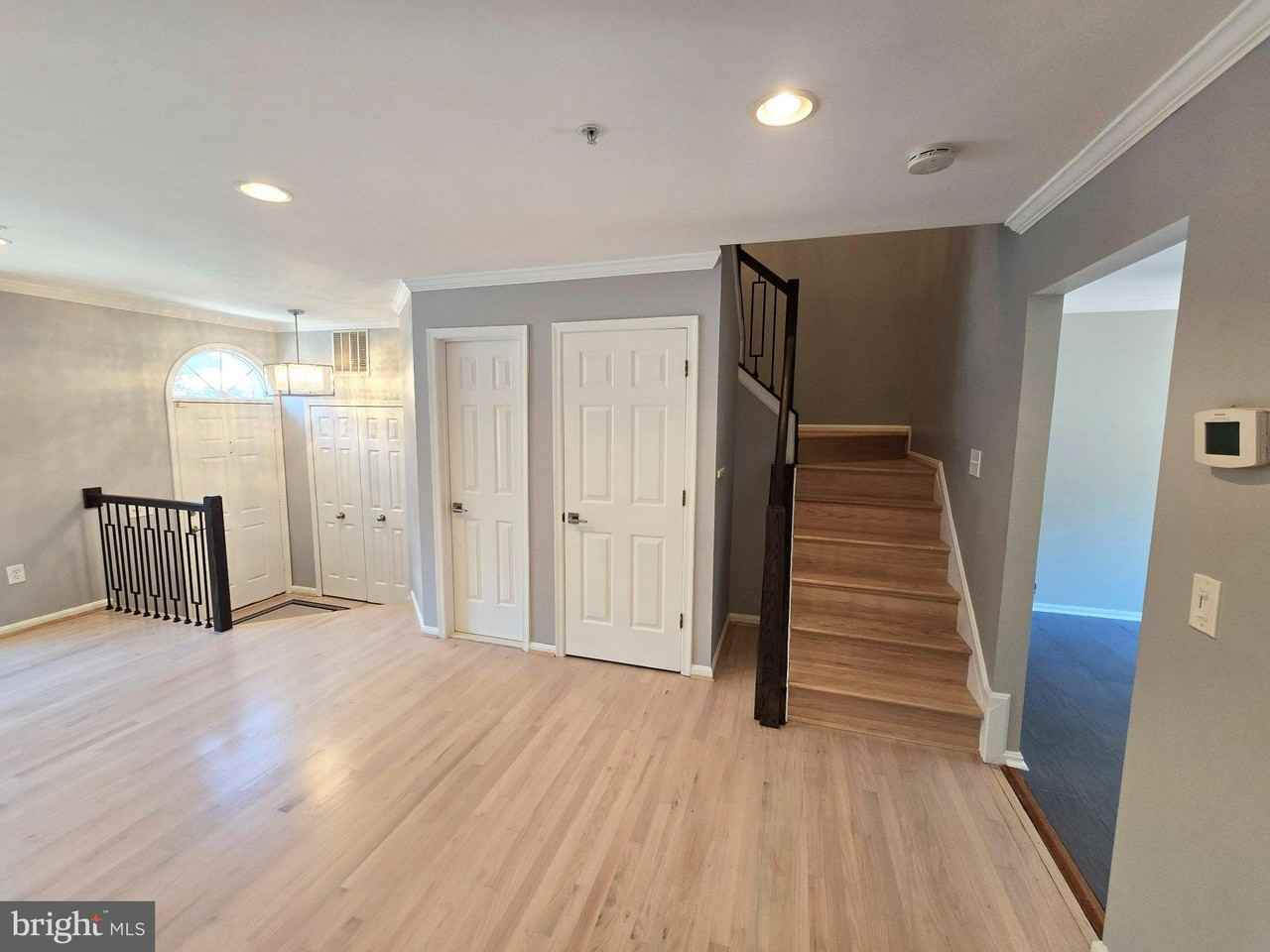 558 Francis Nicholson Way - Photo 4 of 24