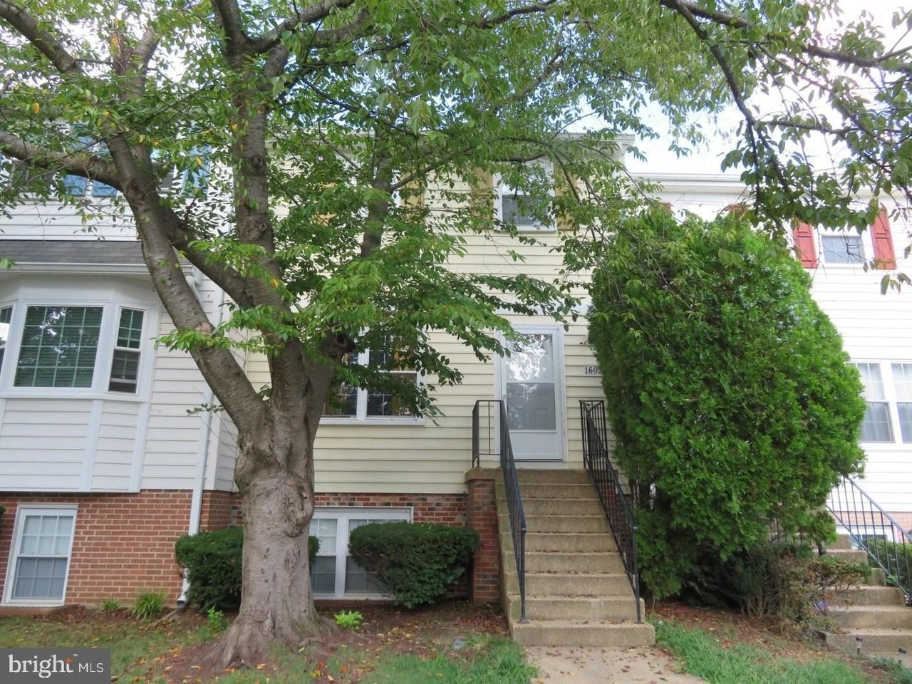 1602 W Bancroft Ln - Photo 2 of 46