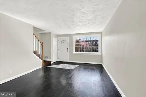 766 Fulbrook Rd - Photo 3 of 19