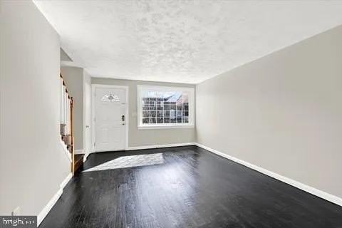 766 Fulbrook Rd - Photo 4 of 19