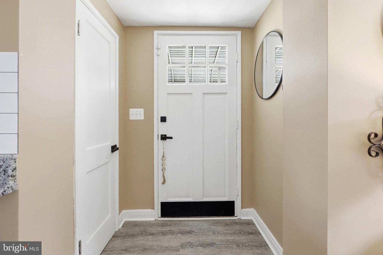 2507 Glencoe Rd - Photo 5 of 48