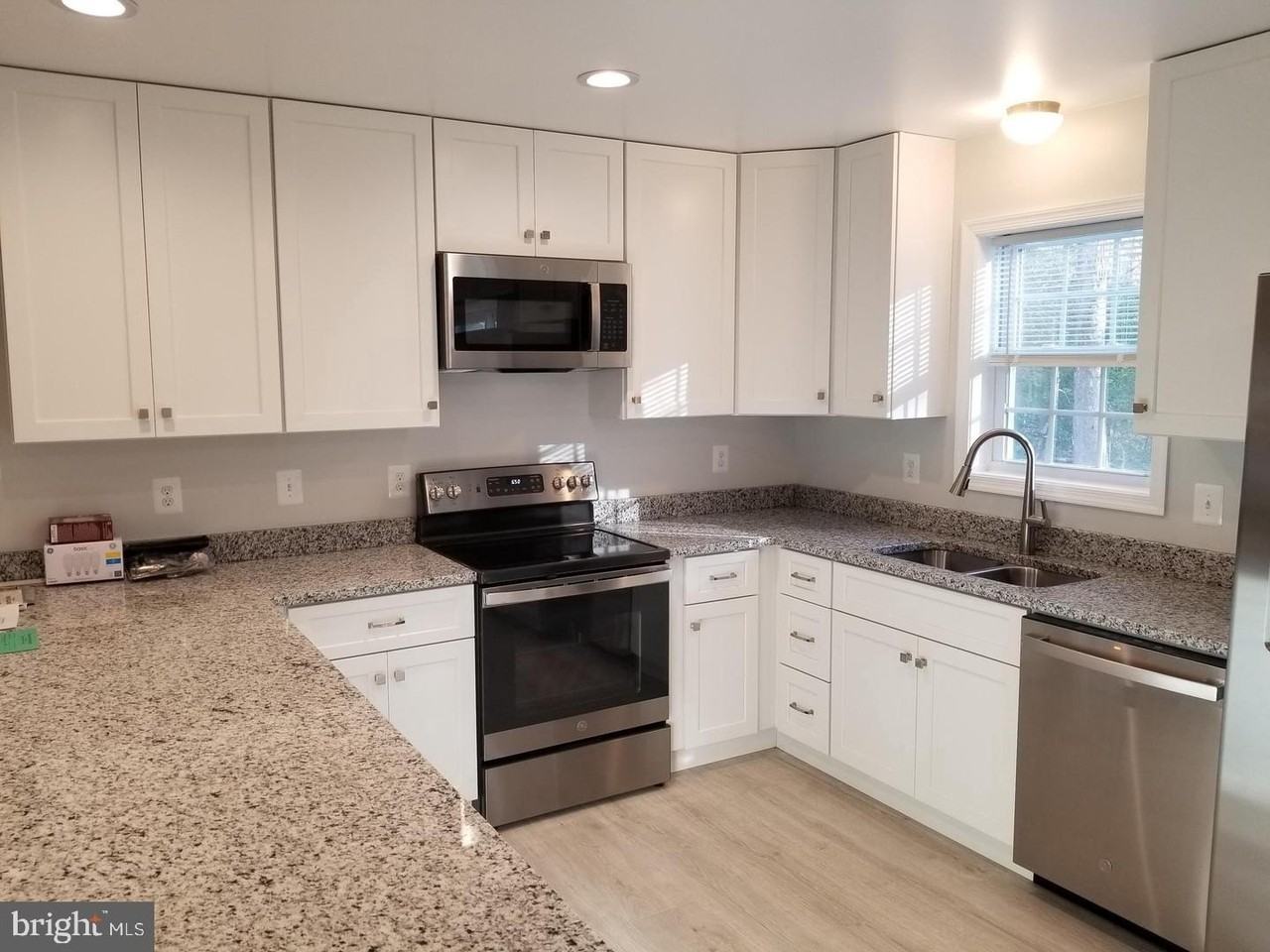 26353 Argentina Dr - Photo 5 of 37