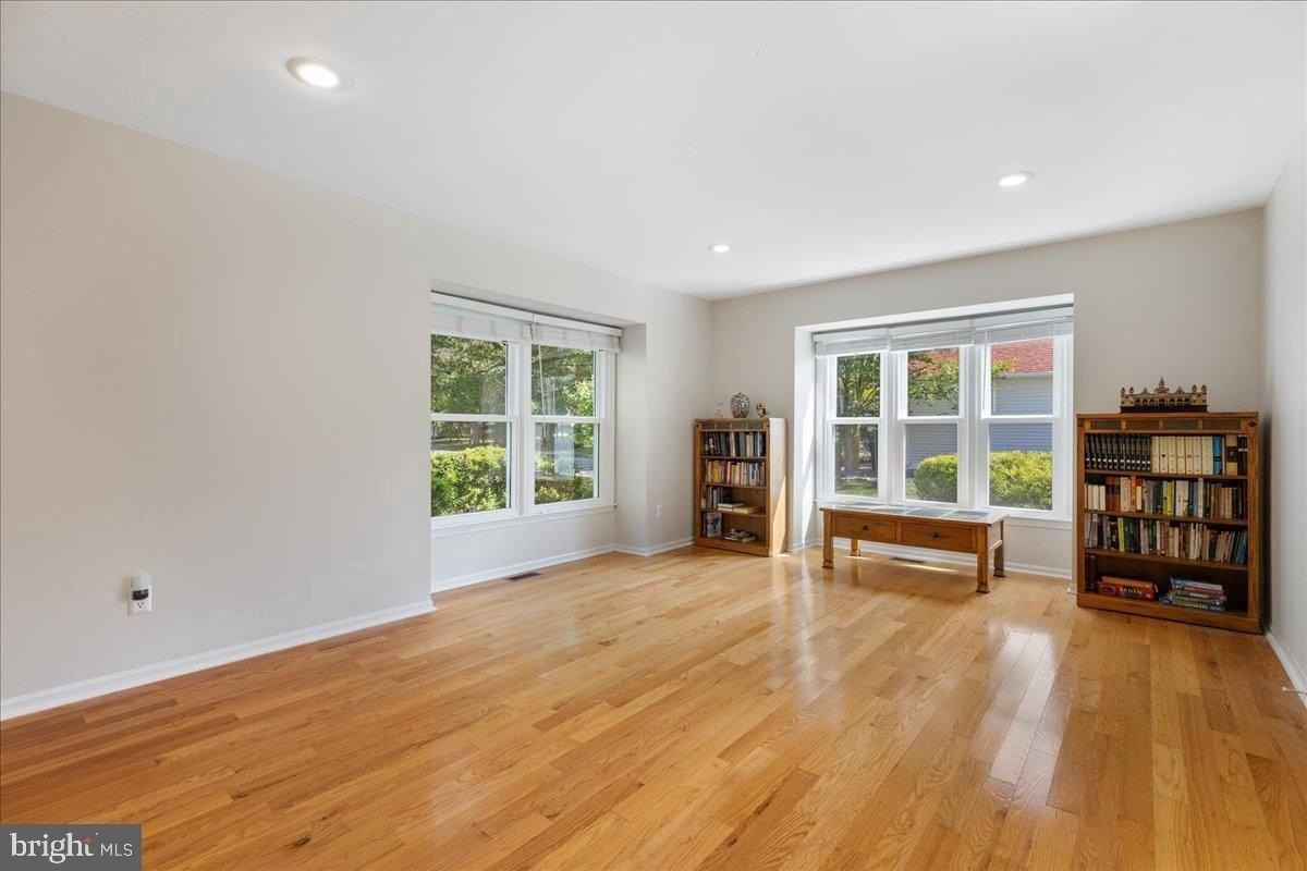 3 Cartwright Dr - Photo 5 of 37