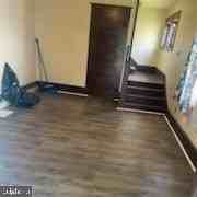 109 Thompson St - Photo 6 of 8