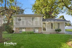 featured image of 221 Rockhurst Rd