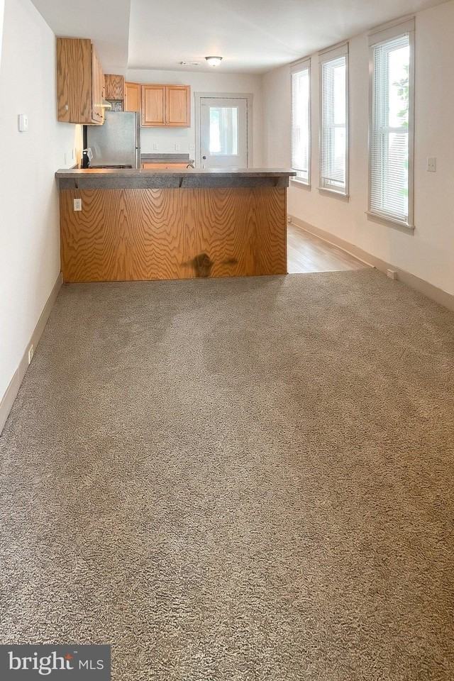 131 W Middle St - Photo 6 of 17