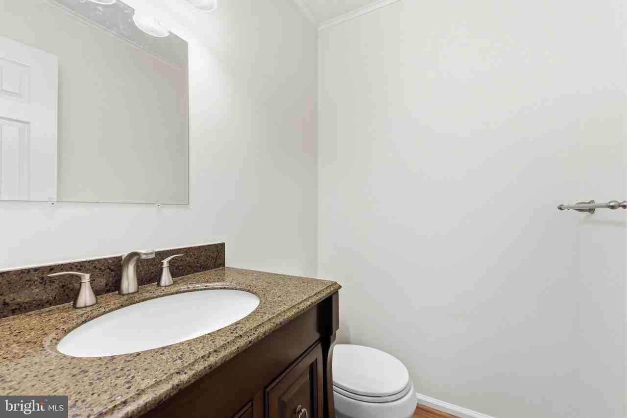 3204 Sterling Rd - Photo 5 of 31