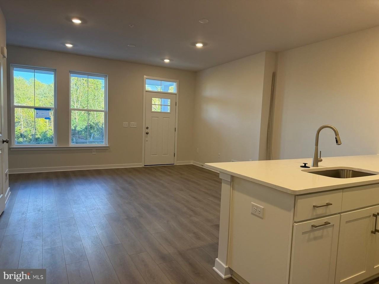 622 Brass Ln - Photo 6 of 32