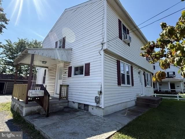 34 E Main St - Photo 2 of 9