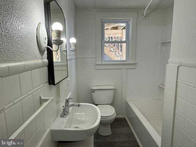 34 E Main St - Photo 7 of 9