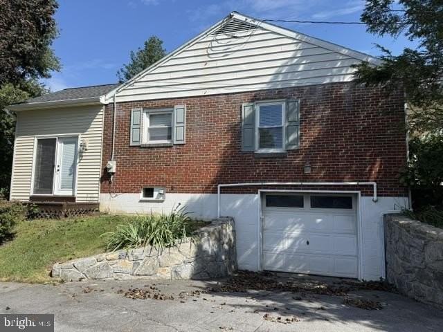 1605 Lime Valley Rd - Photo 2 of 14
