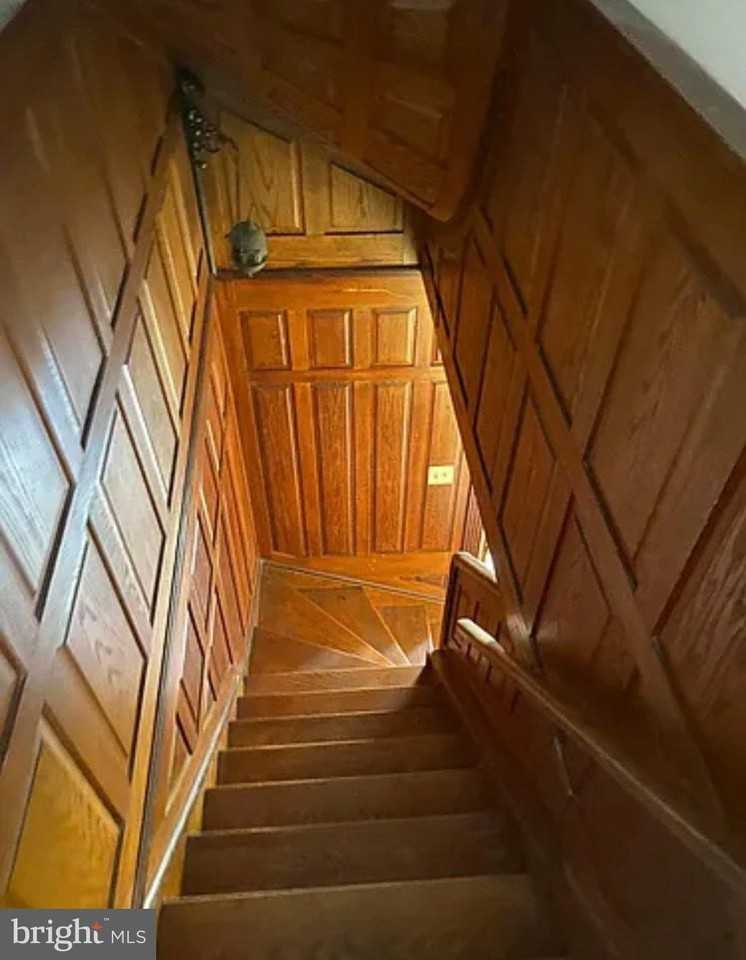 1314 Limekiln Pike - Photo 4 of 17