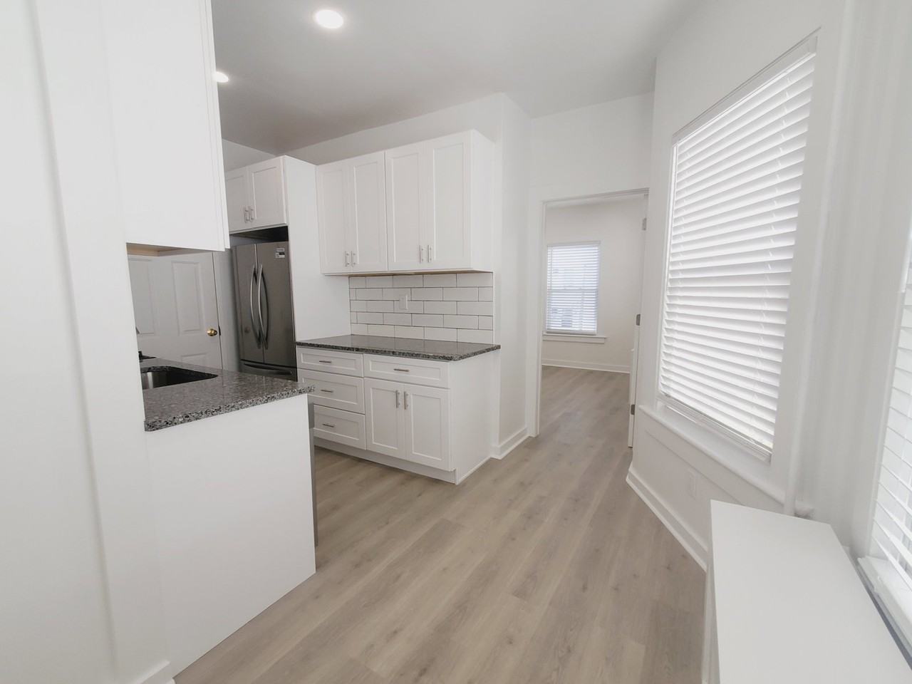 1462 Summer St #2 - Photo 4 of 6